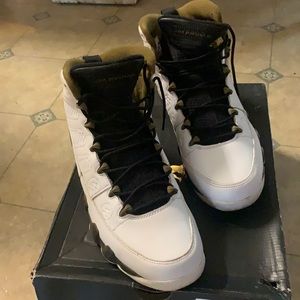 Air Jordan Retro 9 (AS IS)